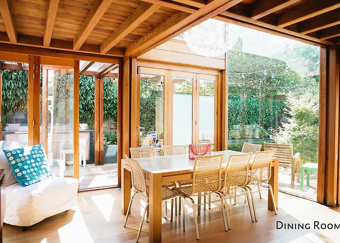 Luxury Architect Designed House בית נופש *